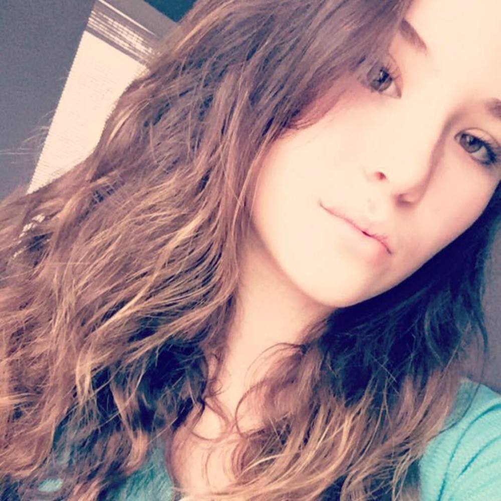 Meet your Posher, Mia